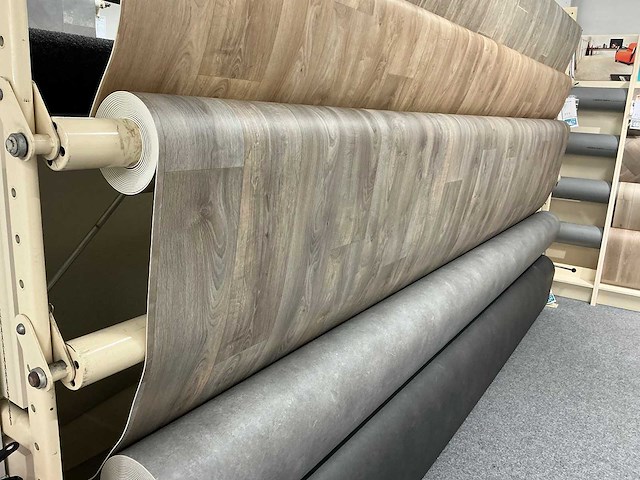 Partij diverse rollen vloerbedekking - afbeelding 2 van  6