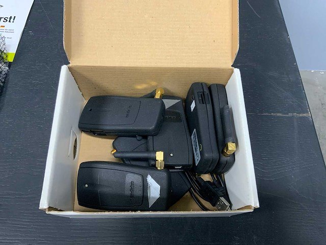 Partij diverse routers, kabels en toebehoren - afbeelding 10 van  16