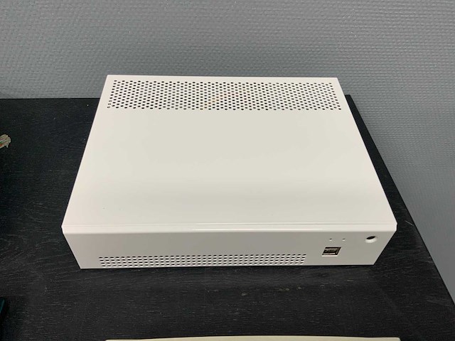 Partij diverse routers, kabels en toebehoren - afbeelding 6 van  16