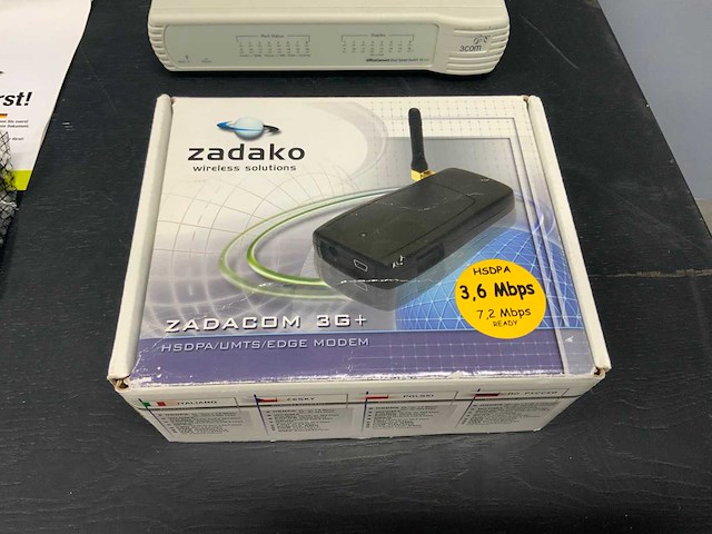 Partij diverse routers, kabels en toebehoren - afbeelding 9 van  16