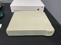 Partij diverse routers, kabels en toebehoren - afbeelding 15 van  16