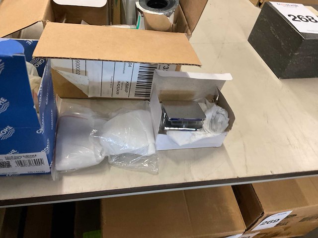 Partij diverse sanitair accessoires - afbeelding 2 van  5