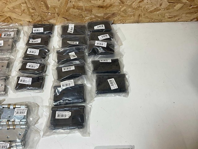 Partij diverse scharnieren (55x) - afbeelding 12 van  14