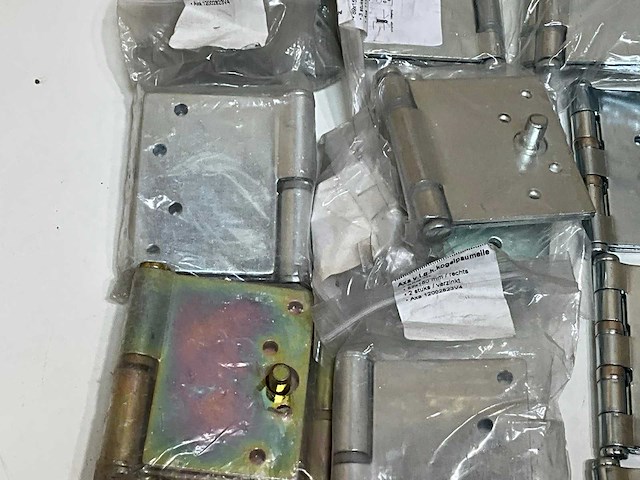 Partij diverse scharnieren (84x) - afbeelding 13 van  18