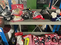 Partij diverse scheenbeschermers adidas/nike/puma/etc (269x) - afbeelding 17 van  24