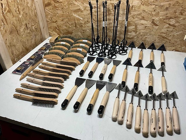 Partij diverse schilderstoebehoren (60x) - afbeelding 1 van  16