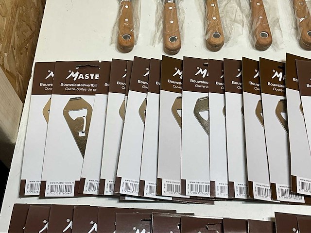 Partij diverse schilderstoebehoren (68x) - afbeelding 13 van  16