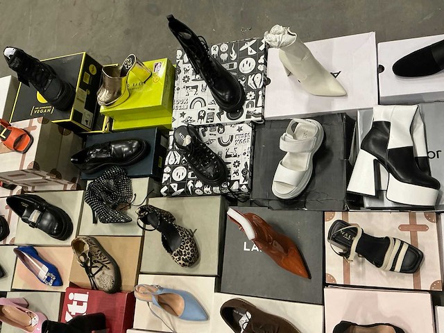Partij diverse schoenen (63x) - afbeelding 4 van  14