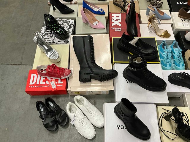 Partij diverse schoenen (63x) - afbeelding 12 van  14