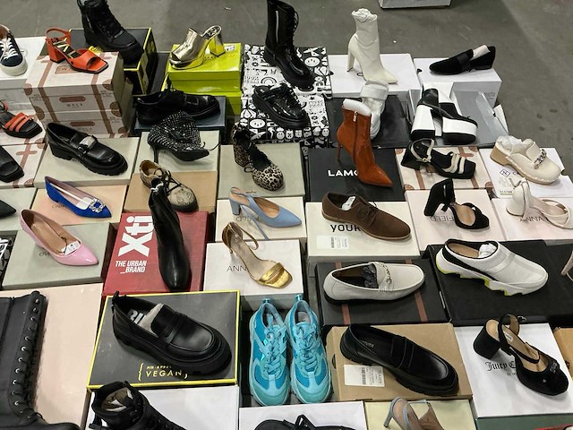 Partij diverse schoenen (63x) - afbeelding 14 van  14