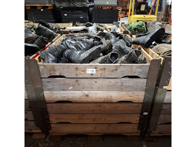 Partij diverse schoenen defensie, meindl /lowa /defensie/haix - afbeelding 4 van  11