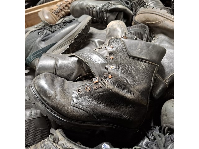 Partij diverse schoenen defensie, meindl /lowa /defensie/haix - afbeelding 7 van  11