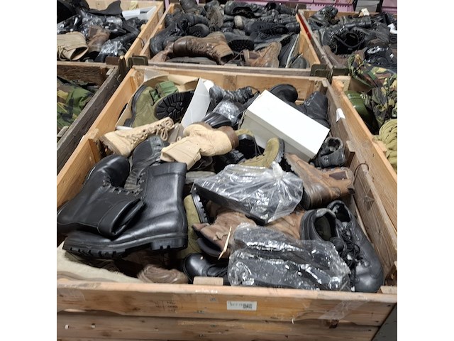 Partij diverse schoenen defensie, meindl /lowa /defensie/haix - afbeelding 7 van  12