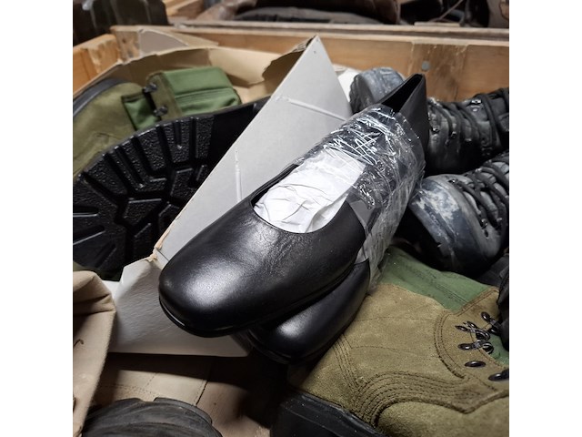 Partij diverse schoenen defensie, meindl /lowa /defensie/haix - afbeelding 12 van  12