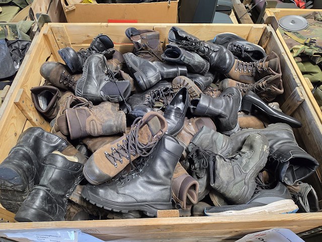 Partij diverse schoenen defensie, meindl / lowa /haix - afbeelding 1 van  5