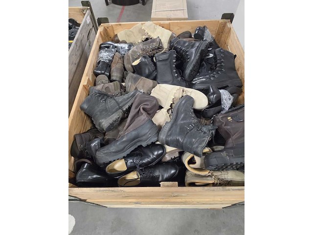 Partij diverse schoenen | gesorteerd en ongesorteerd, meindl / lowa / haix - afbeelding 2 van  7