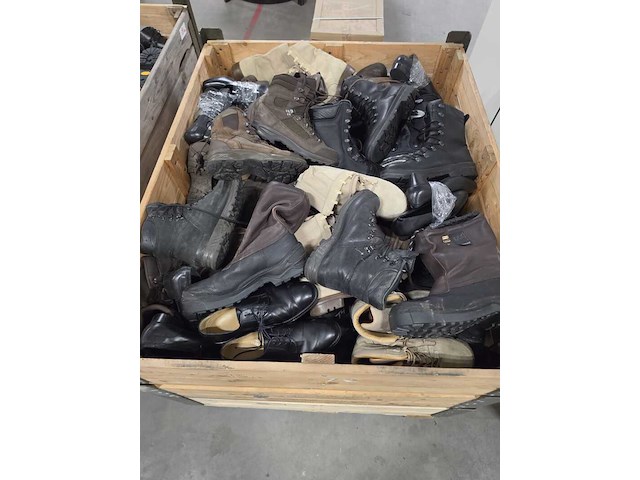 Partij diverse schoenen | gesorteerd en ongesorteerd, meindl / lowa / haix - afbeelding 4 van  7