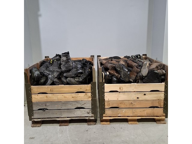 Partij diverse schoenen - afbeelding 1 van  11