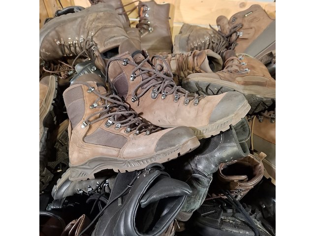 Partij diverse schoenen - afbeelding 4 van  9