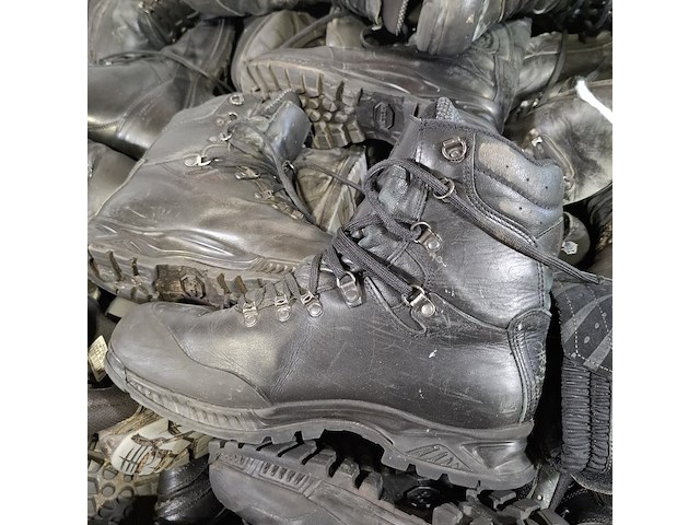 Partij diverse schoenen - afbeelding 3 van  11