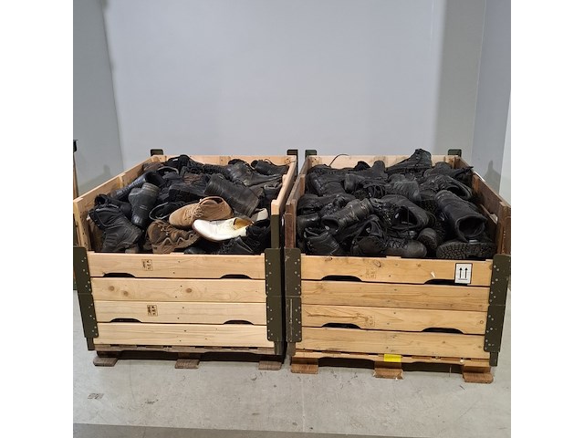 Partij diverse schoenen - afbeelding 1 van  11