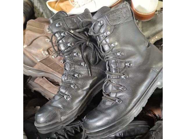 Partij diverse schoenen - afbeelding 7 van  11