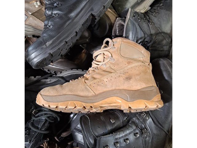 Partij diverse schoenen - afbeelding 8 van  11