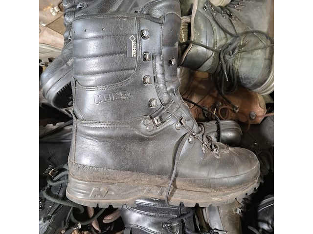 Partij diverse schoenen - afbeelding 9 van  11