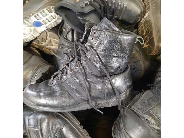 Partij diverse schoenen - afbeelding 4 van  9