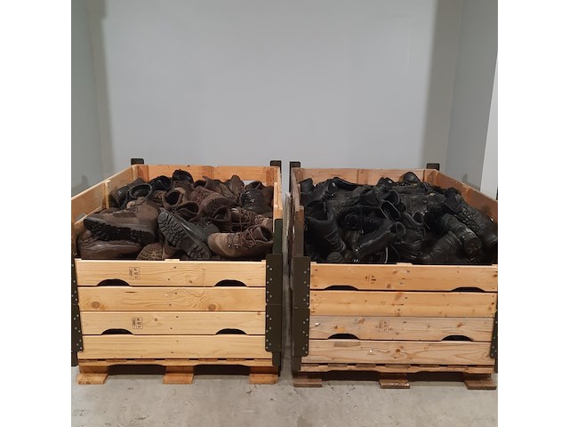 Partij diverse schoenen - afbeelding 1 van  10