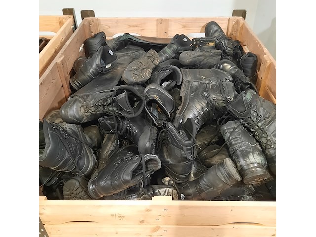 Partij diverse schoenen - afbeelding 4 van  10