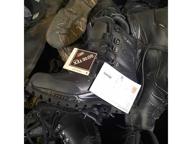 Partij diverse schoenen - afbeelding 10 van  10