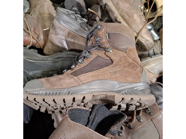 Partij diverse schoenen - afbeelding 3 van  11