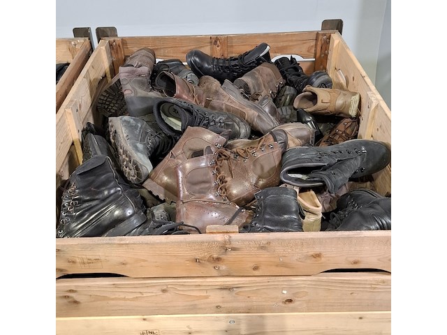Partij diverse schoenen - afbeelding 4 van  11