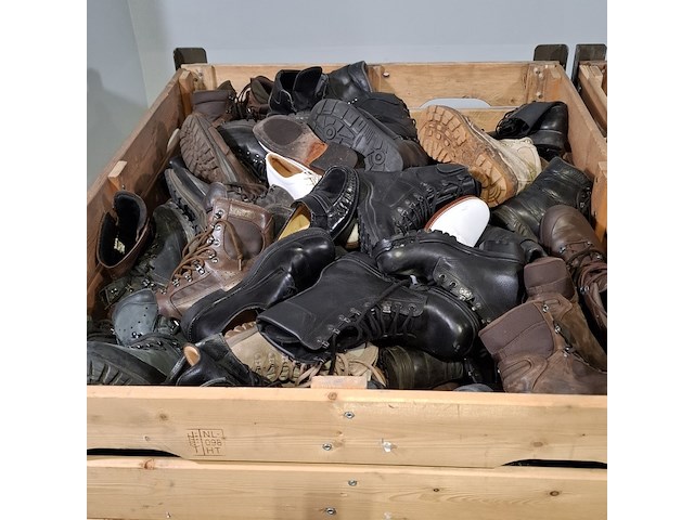 Partij diverse schoenen - afbeelding 5 van  11