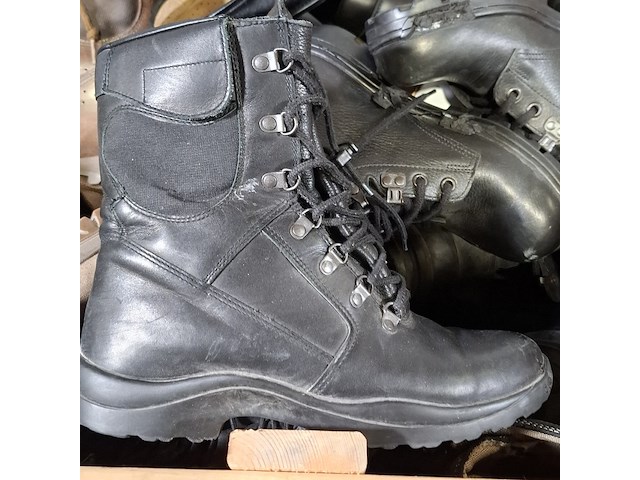 Partij diverse schoenen - afbeelding 7 van  11