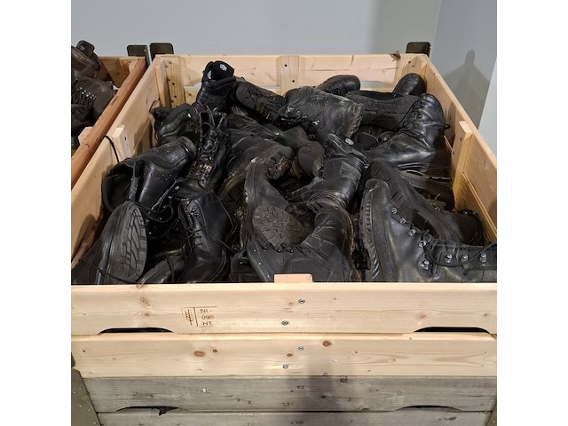 Partij diverse schoenen - afbeelding 4 van  10