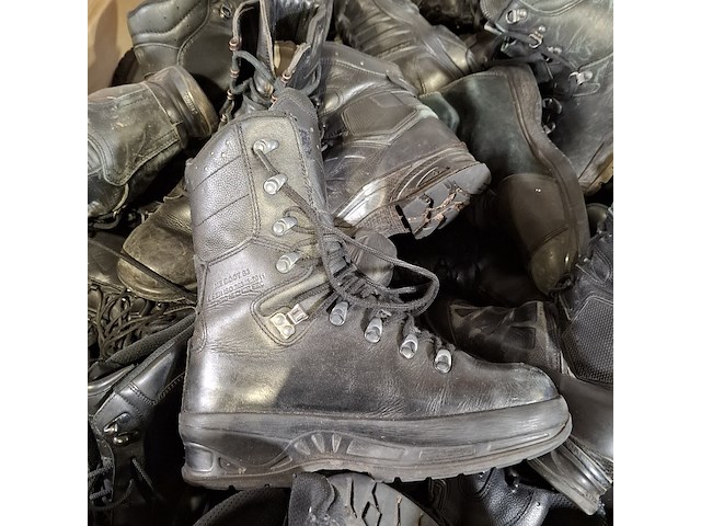 Partij diverse schoenen - afbeelding 10 van  10