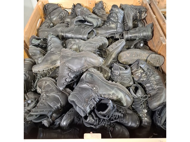 Partij diverse schoenen - afbeelding 12 van  13