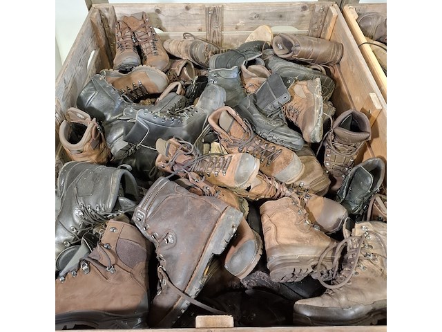 Partij diverse schoenen - afbeelding 4 van  11