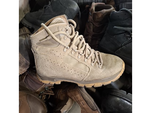 Partij diverse schoenen - afbeelding 7 van  11