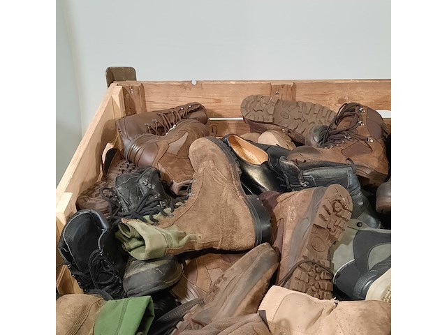 Partij diverse schoenen - afbeelding 6 van  12