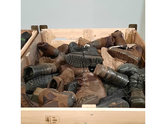 Partij diverse schoenen - afbeelding 11 van  12