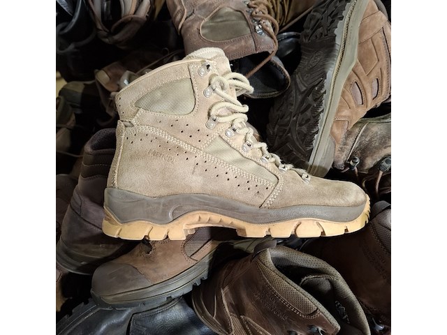 Partij diverse schoenen - afbeelding 9 van  13