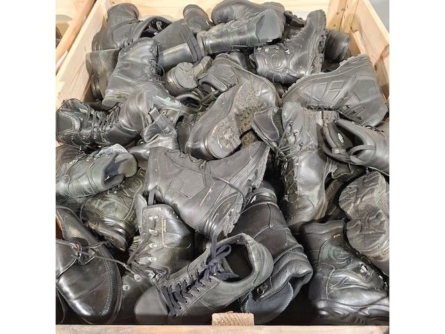 Partij diverse schoenen - afbeelding 12 van  13