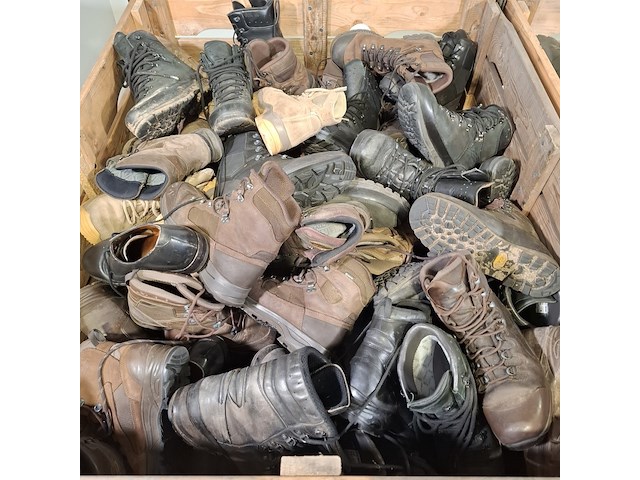 Partij diverse schoenen - afbeelding 6 van  13