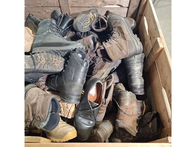 Partij diverse schoenen - afbeelding 10 van  13