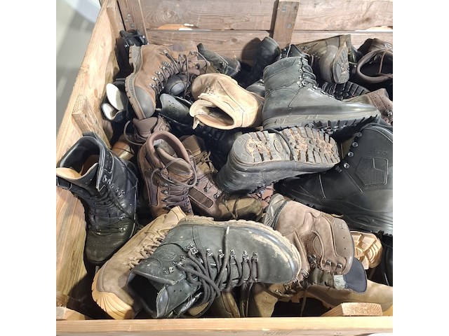 Partij diverse schoenen - afbeelding 11 van  13