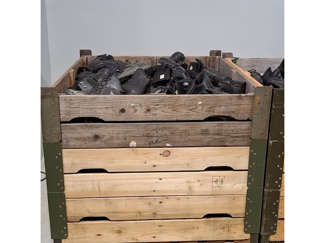 Partij diverse schoenen - afbeelding 4 van  11