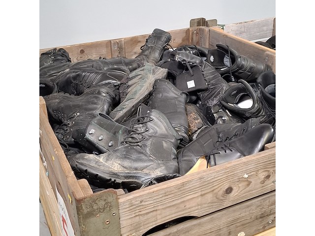 Partij diverse schoenen - afbeelding 6 van  11